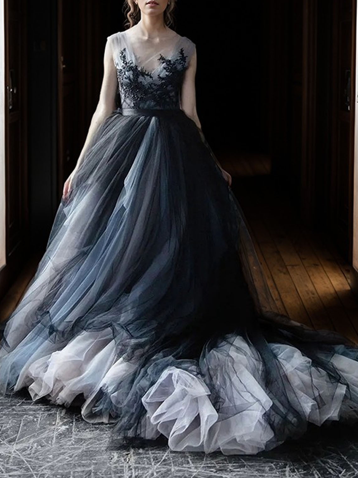 Ball Gown Tulle V-neck Sleeveless Chapel Train Back Wedding Dresses