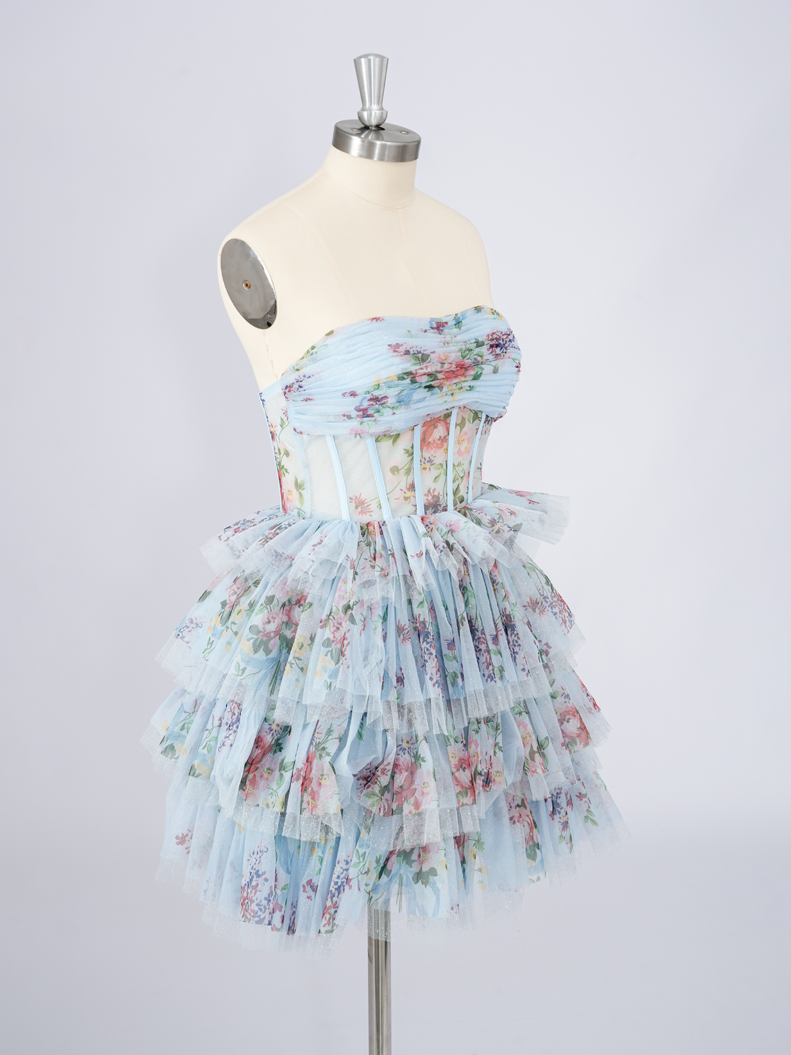 Blue A-Line Tulle Strapless With Tiered Short Homecoming Dress ﻿