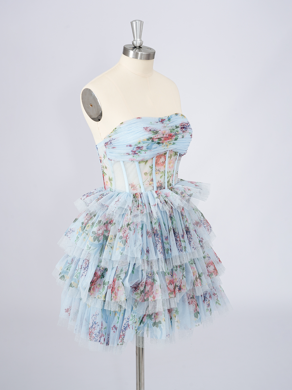 Blue A-Line Tulle Strapless With Tiered Short Homecoming Dress ﻿