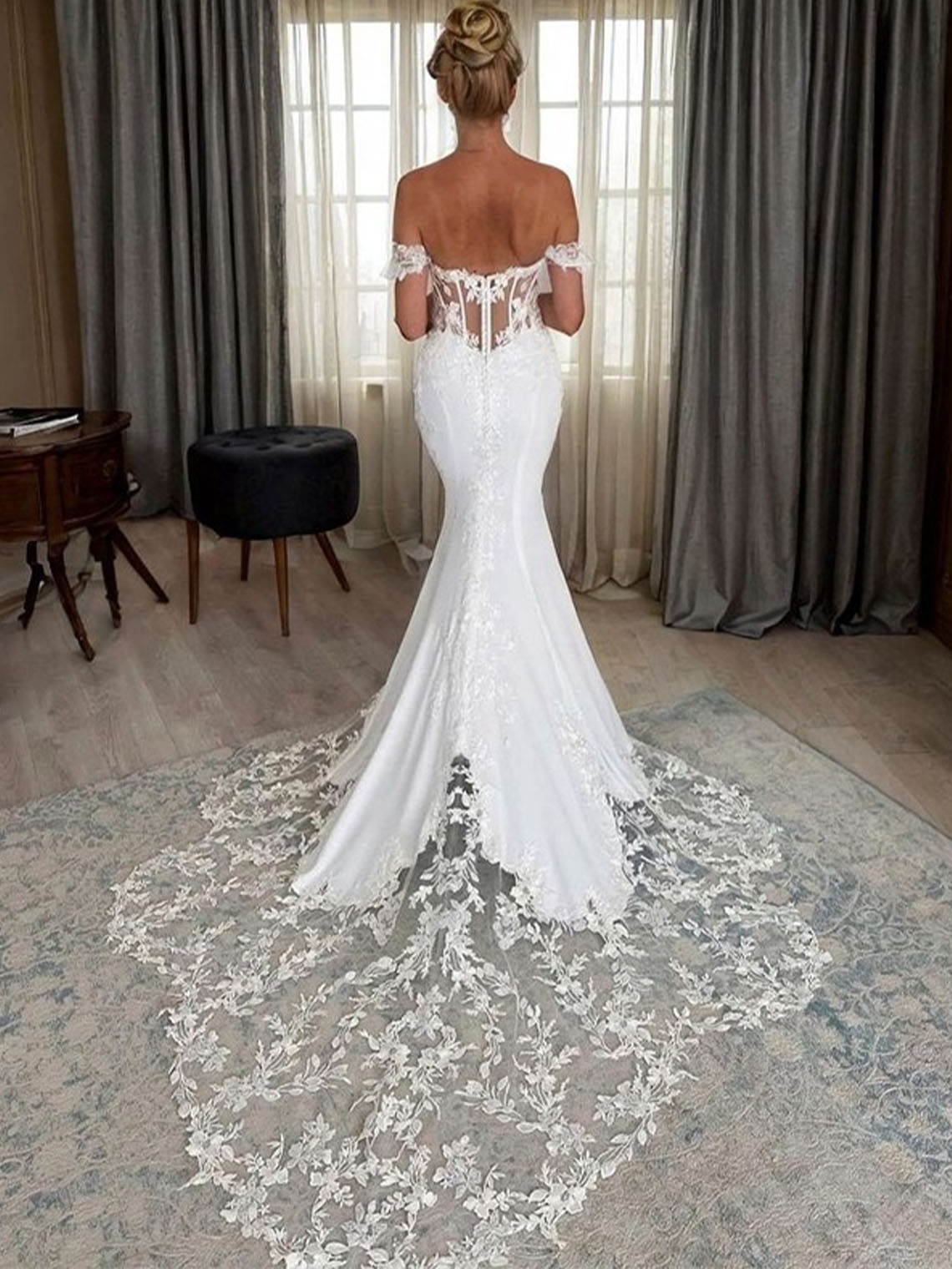 Mermaid Sleeveless Off the Shoulder With Appliques Lace Wedding Dress