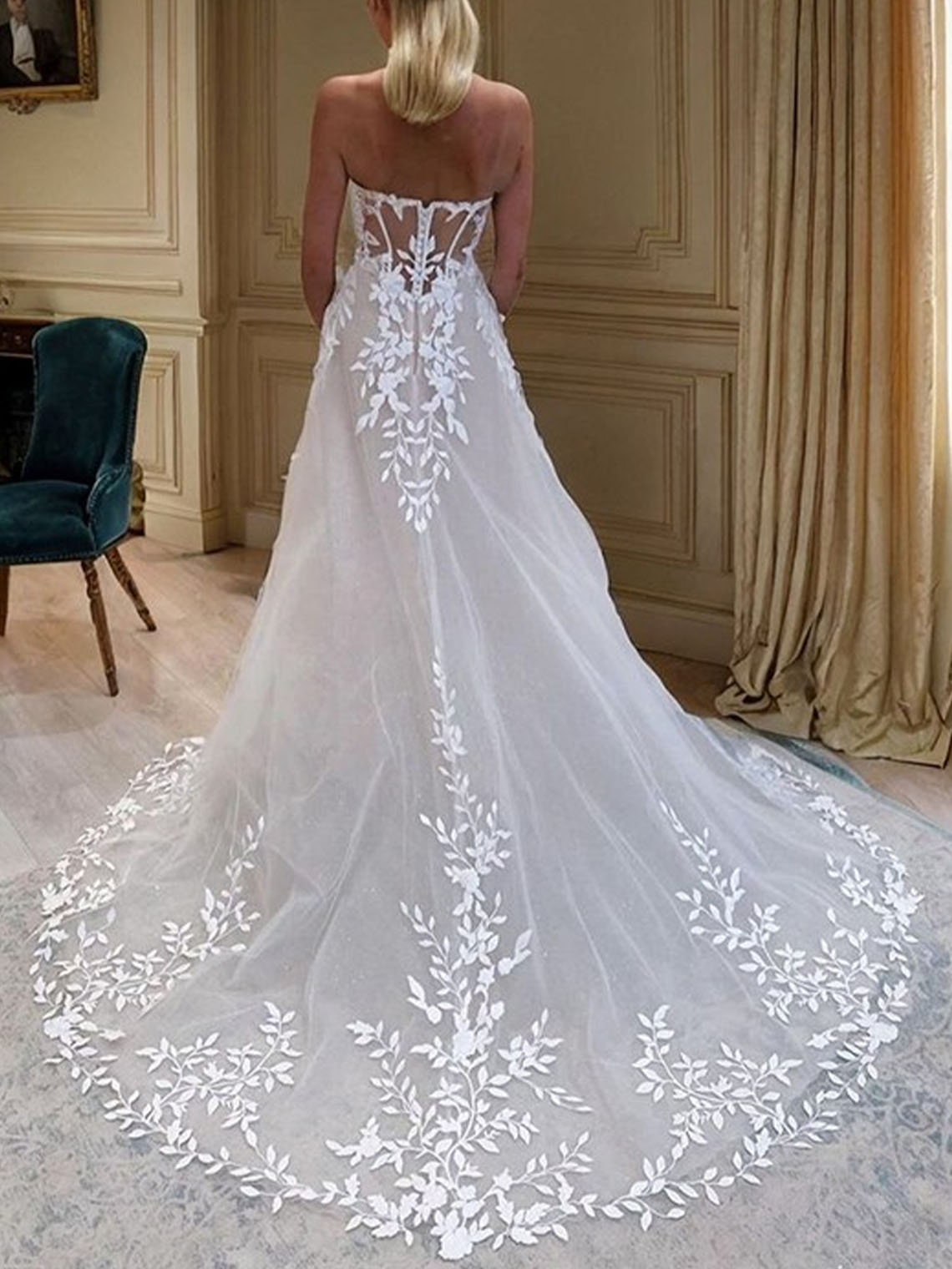 Sexy A line Tulle Sleeveless Chapel Train With Appliques Wedding Dress