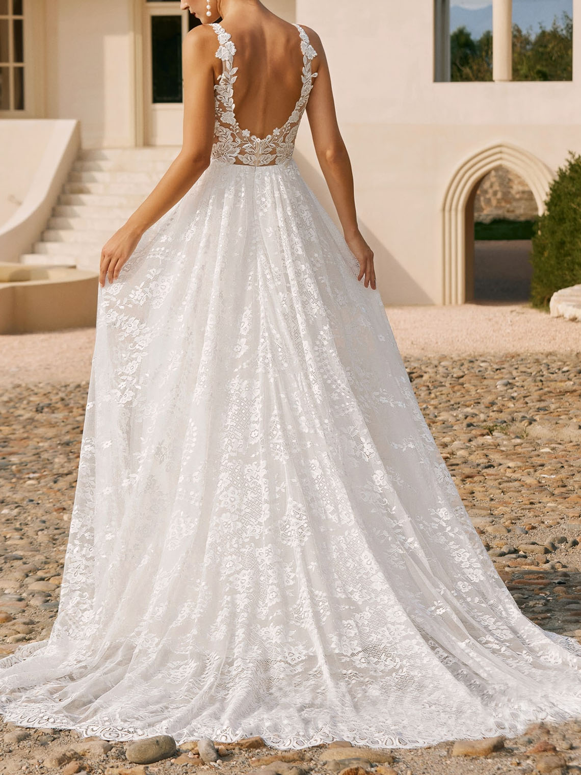  A line V Neck Sleeveless Court Train Ivory Lace Wedding Dresses