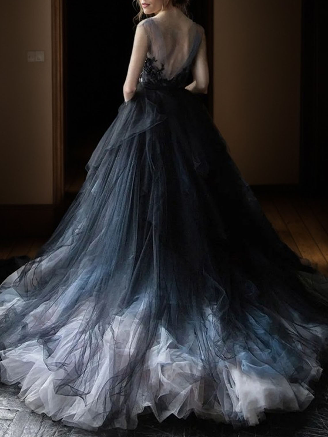 Ball Gown Tulle V-neck Sleeveless Chapel Train Back Wedding Dresses