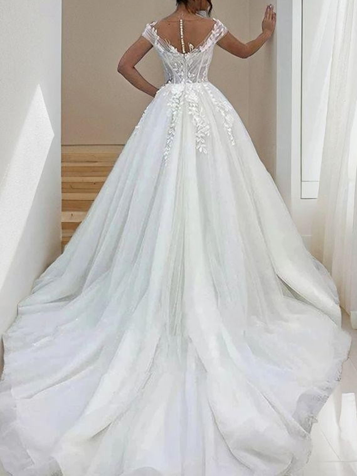 A line Tulle Scoop Neck Sweep Train With Appliques Wedding Dress