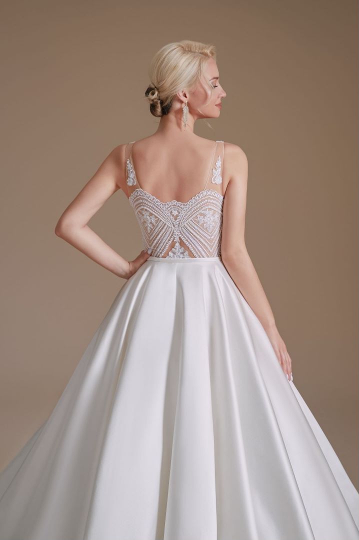 A-Line Elegant V-Neck Sleeveless Floor-Length Wedding Dresses 