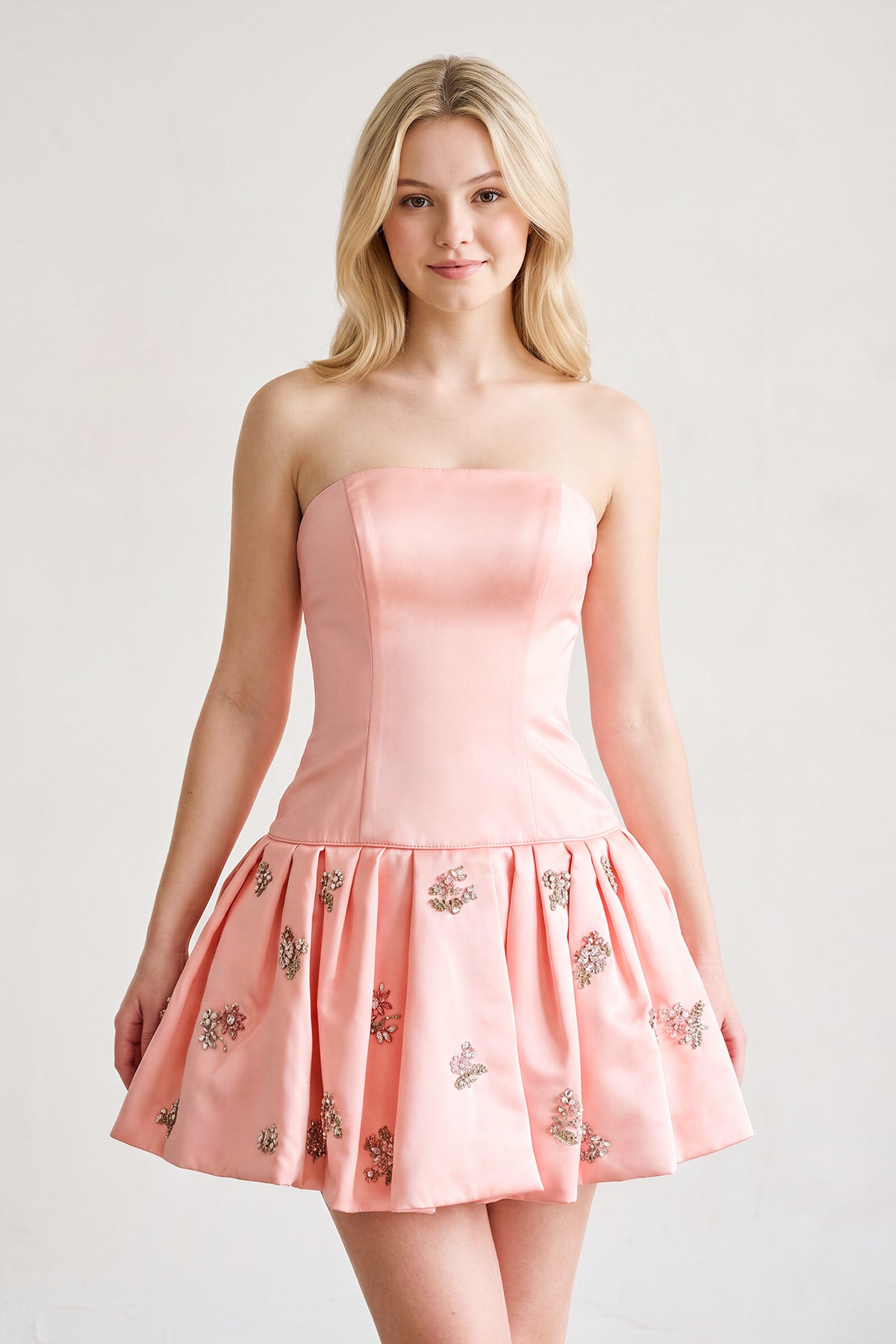 Blush Strapless A-Line Ruched Satin Appliqued Homecoming Dresses, supplier image 1