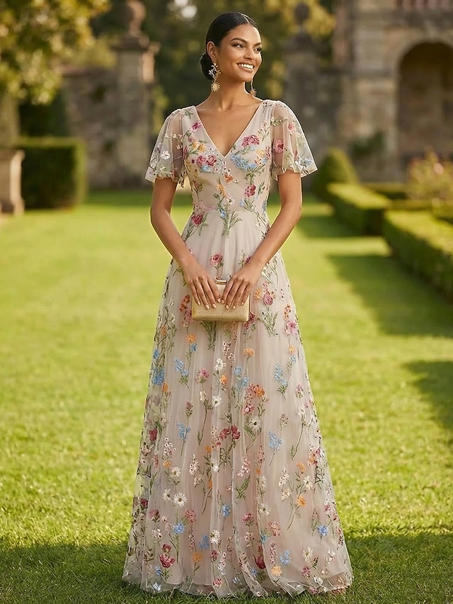 A-Line Mother of the Bride Dresses Cocktail Dresses Party Dresses Floor Length Chiffon Tulle V Neck