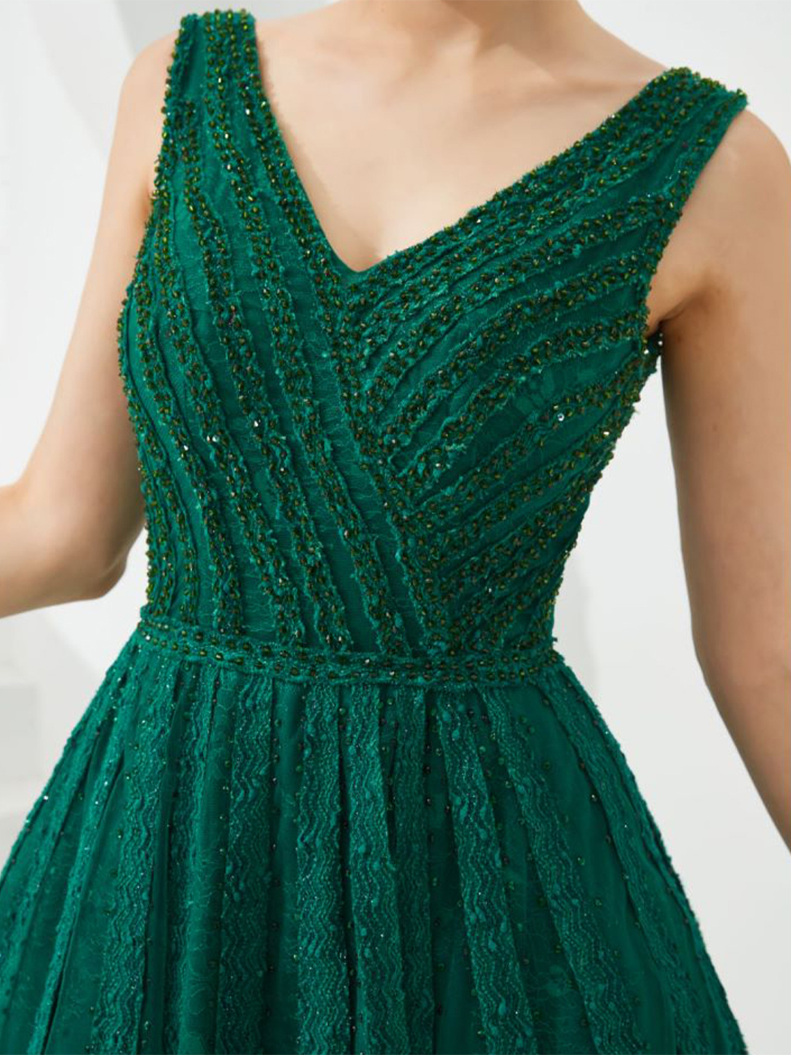 A-Line Evening Dress Prom Dress V Neck Sleeveless Party Gown Plus Size