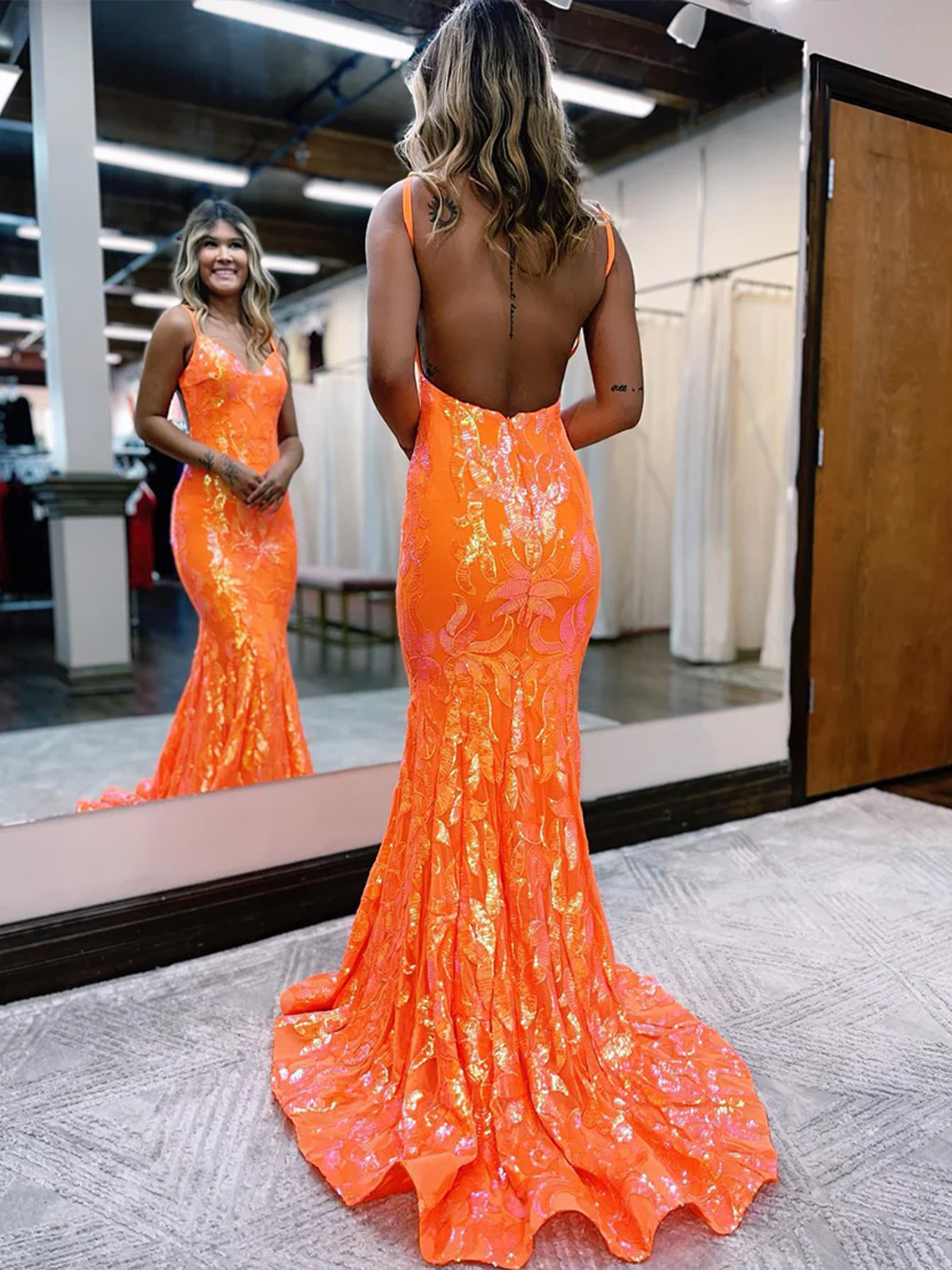 Glitter Tight Mermaid V-neck Backless with Aqqliques Prom Dress