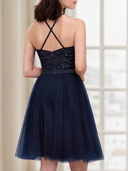 Dress A-line Halter Neck Knee Length Appliqued Sequins Homecoming Dress