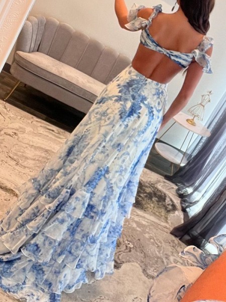 A-line Perfect  V-Neck Ruffles Sweep Train SleeveLess Prom Dress