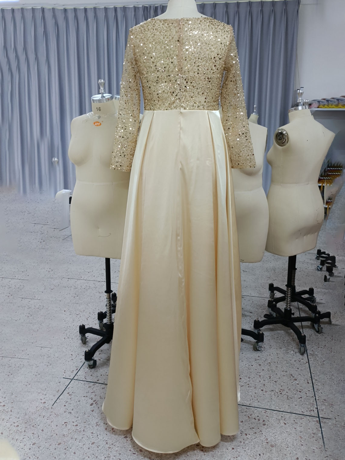 Mermaid Sequin Satin Long Sleeves with Pearls Long Evening Dress