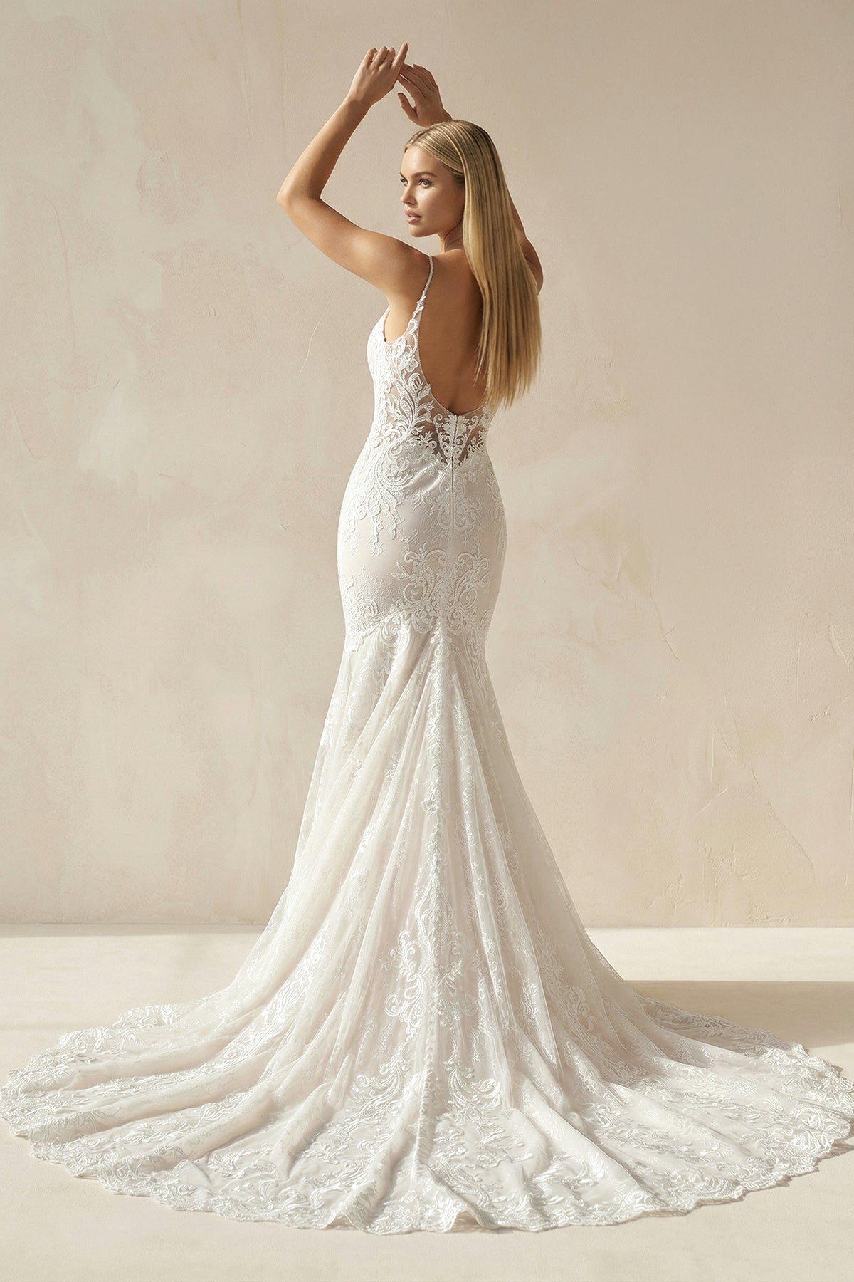 Ivory Mermaid Spaghetti Straps Backless Long Lace Wedding Dresses