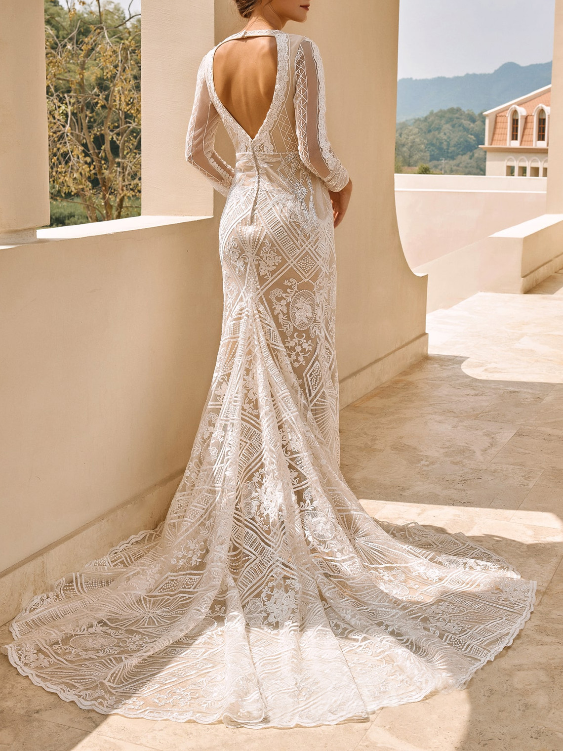 Mermaid Tulle  V Neck Long Sleeve With Sequins Wedding Dresses 