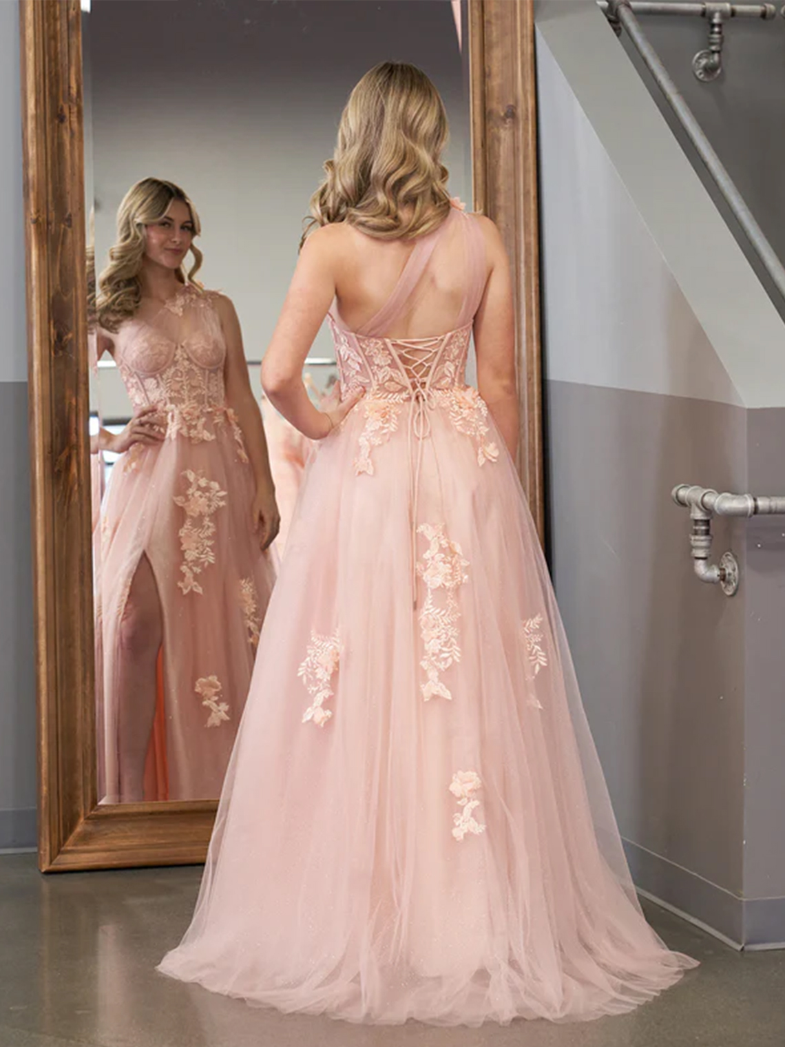 A Line Tulle One Shoulder Long Sleeveless with Appliques Prom Dress