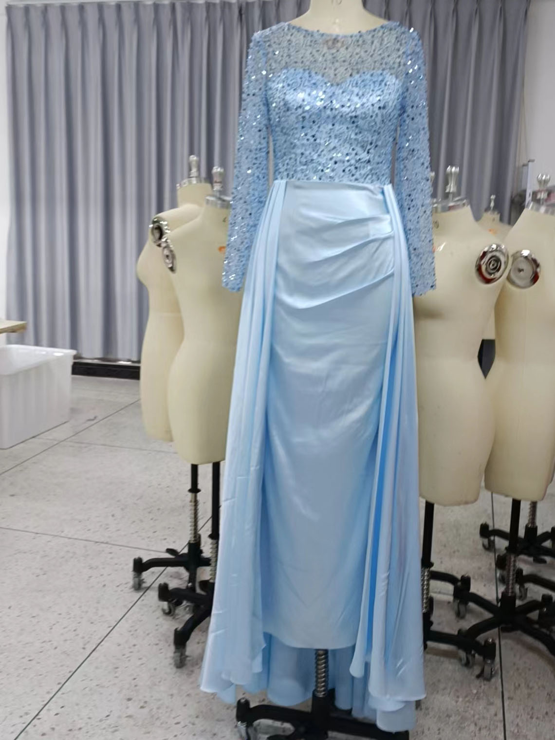 Mermaid Sequin Satin Long Sleeves with Pearls Long Evening Dress