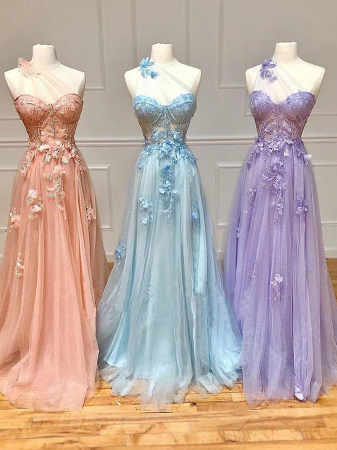 A Line Tulle One Shoulder Long Sleeveless with Appliques Prom Dress