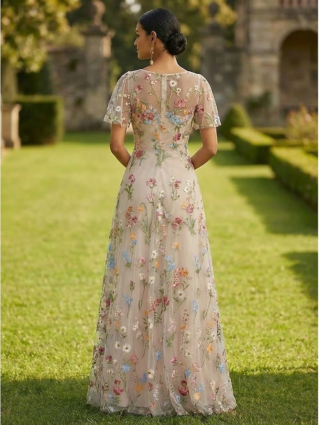 A-Line Mother of the Bride Dresses Cocktail Dresses Party Dresses Floor Length Chiffon Tulle V Neck