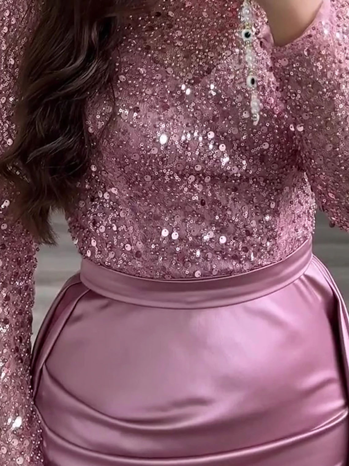 Mermaid Sequin Satin Long Sleeves with Pearls Long Evening Dress