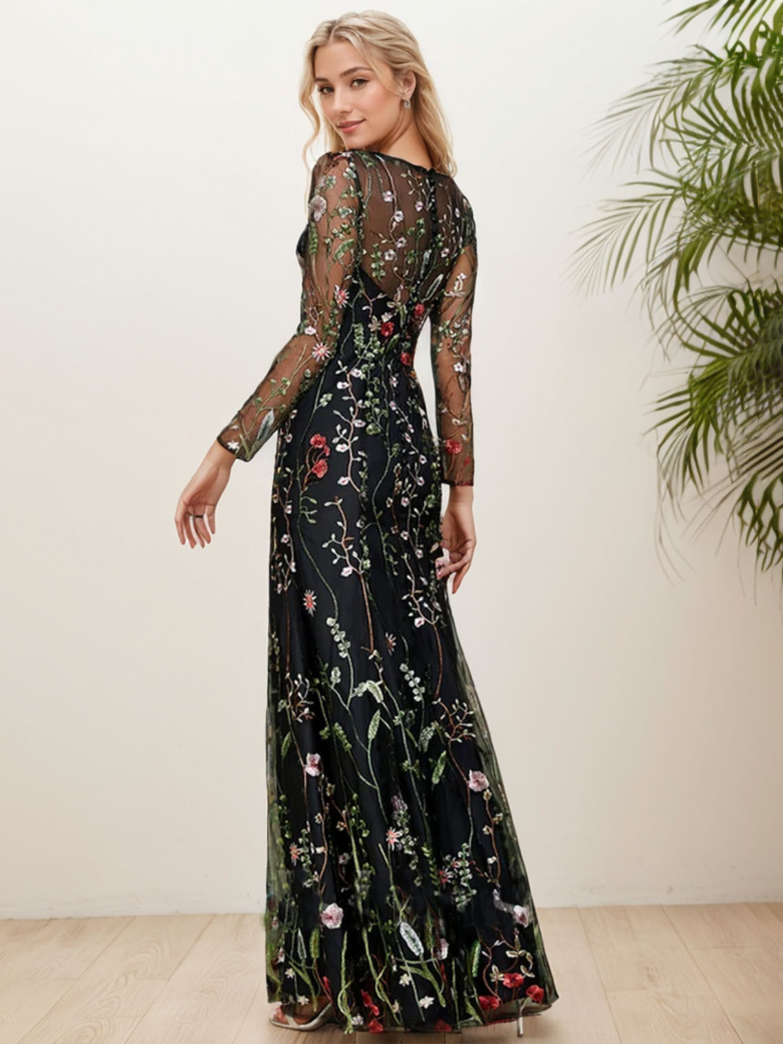 Black Sheath/Column Boat Neck Long Sleeve With Floral Evening Dress