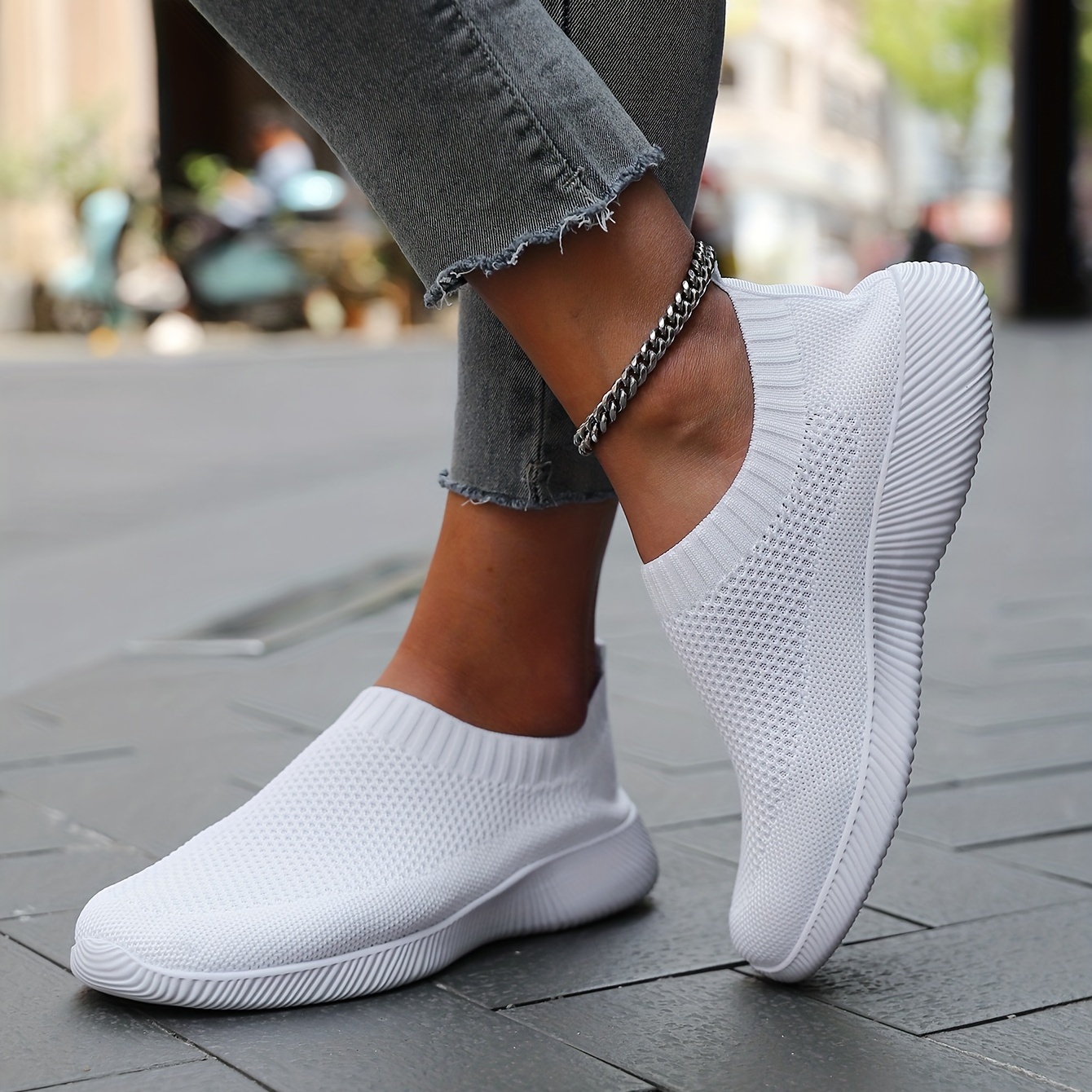 womens solid color flying woven sneakers casual breathable slip on outdoor shoes lightweight low top running shoes details 4