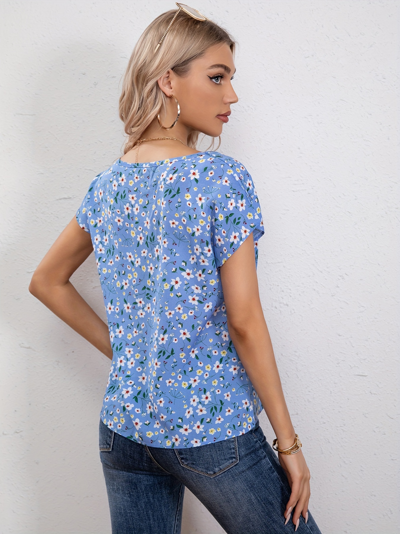 floral print crew neck blouse casual short sleeve blouse for spring summer womens clothing details 5