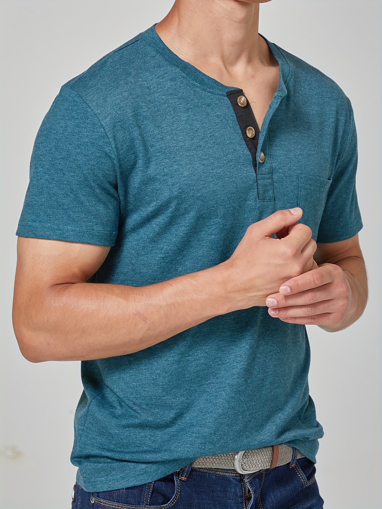 Solid Color Men's Basic Henley Tee With Chest Pocket, Casual Slim Short Sleeve Henley T-Shirt With Button