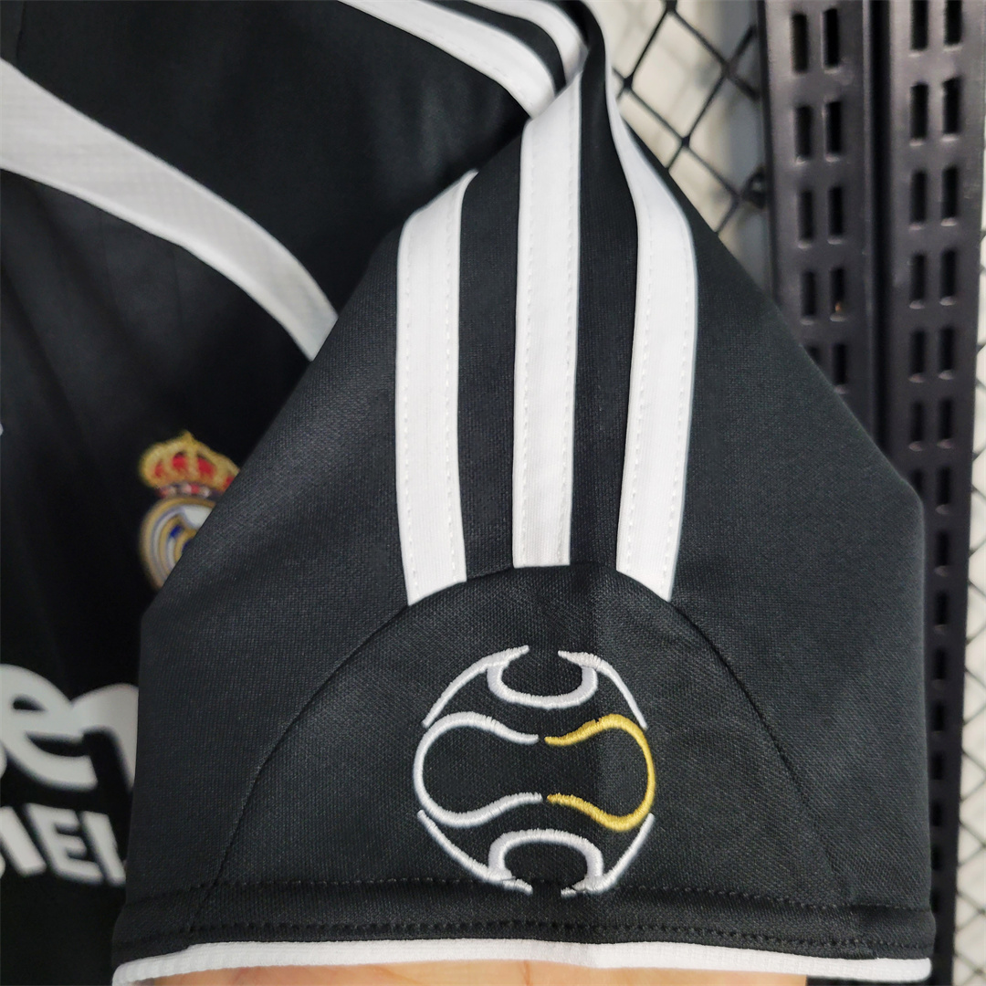 06-07 Beckham Real Madrid Third Retro Jersey