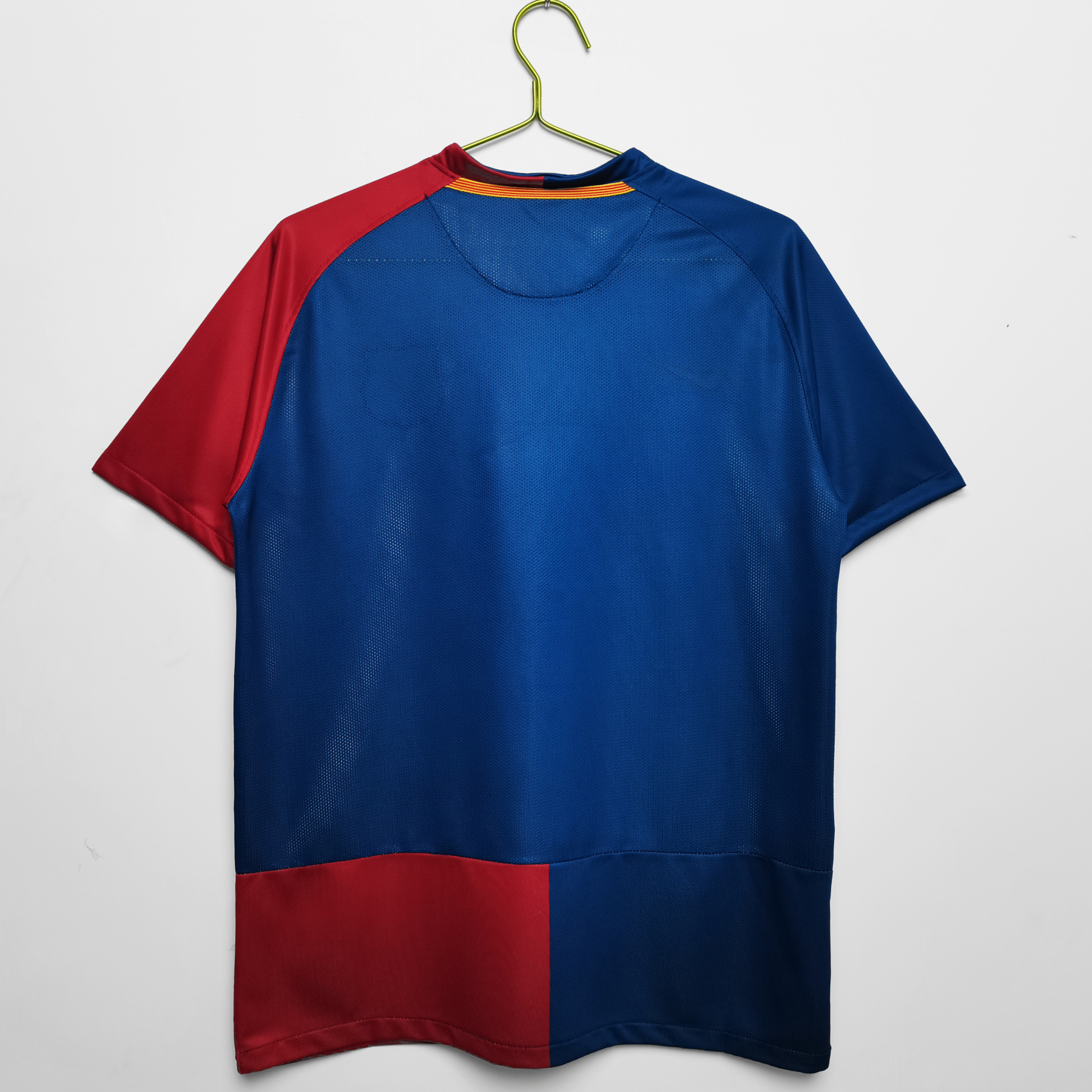 08/09 Retro Barcelona Jersey