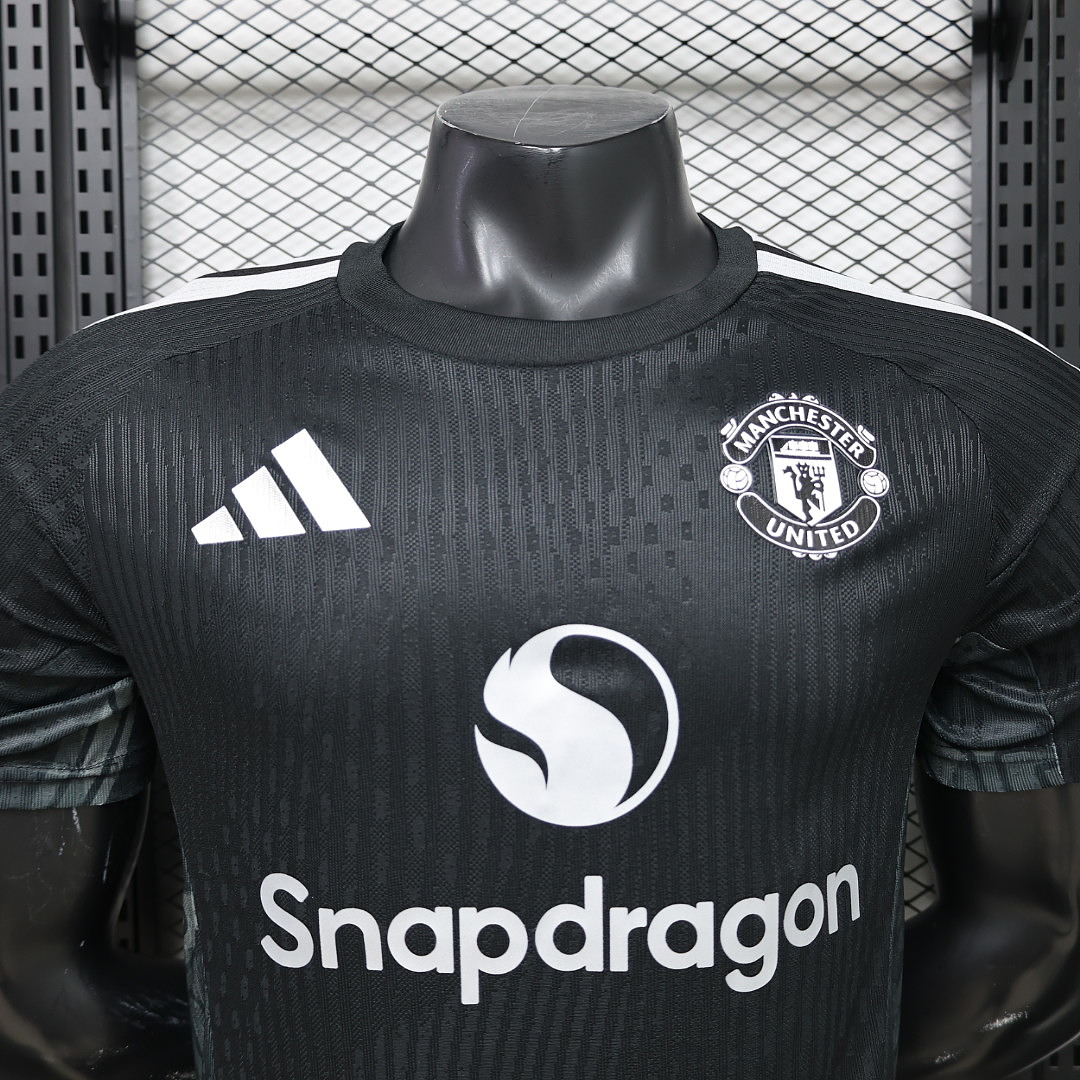 2026-27 Manchester United GK Black Jersey