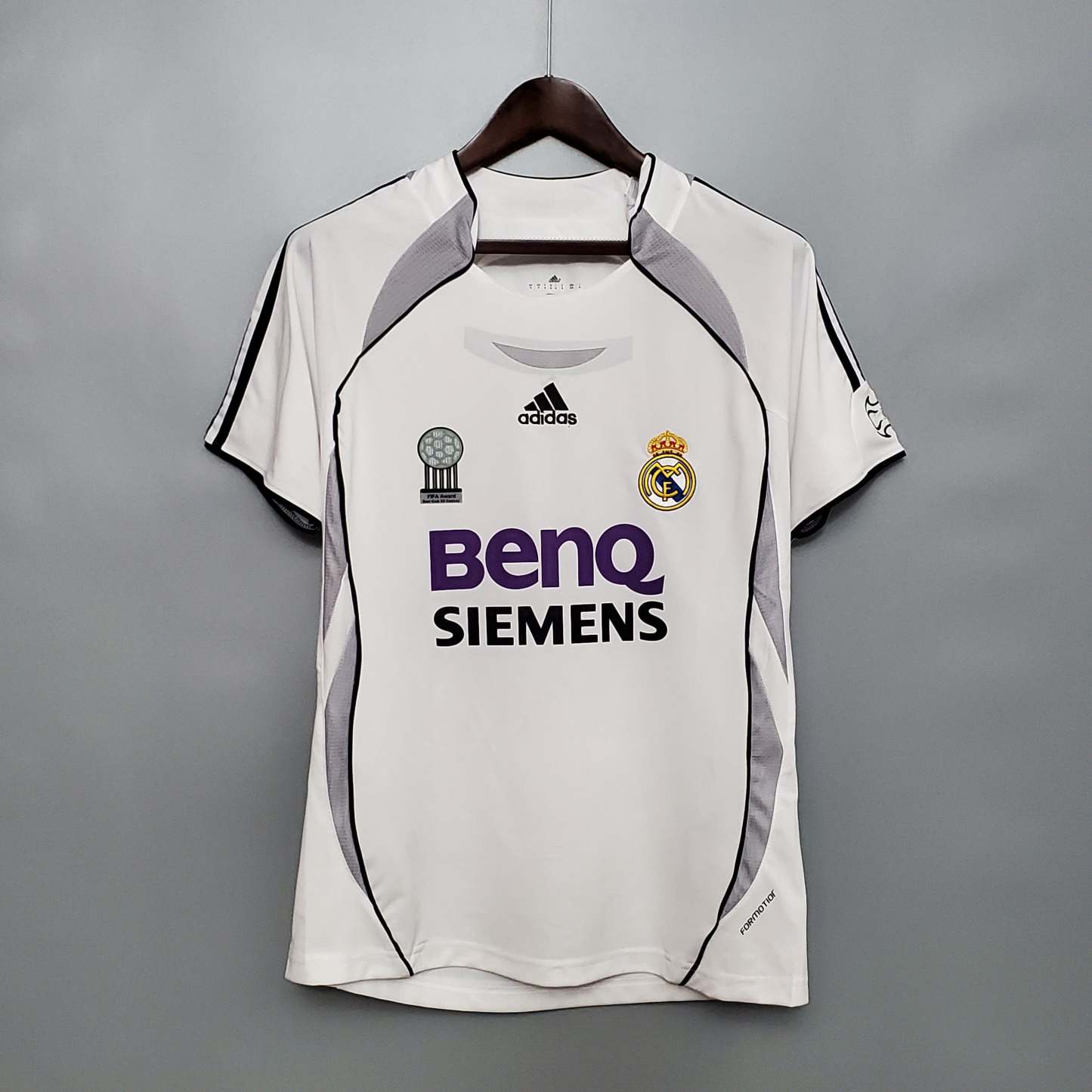 06/07 Real madrid home white Retro Jersey