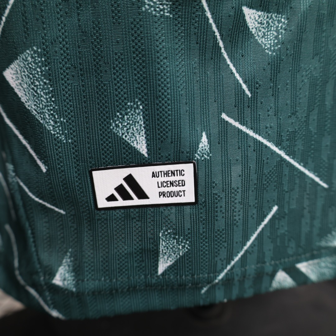 2026-27 Liverpool GK Green Jersey