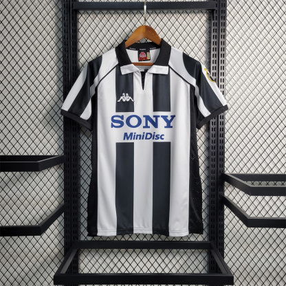 Juventus Home 97/98 Retro Jersey