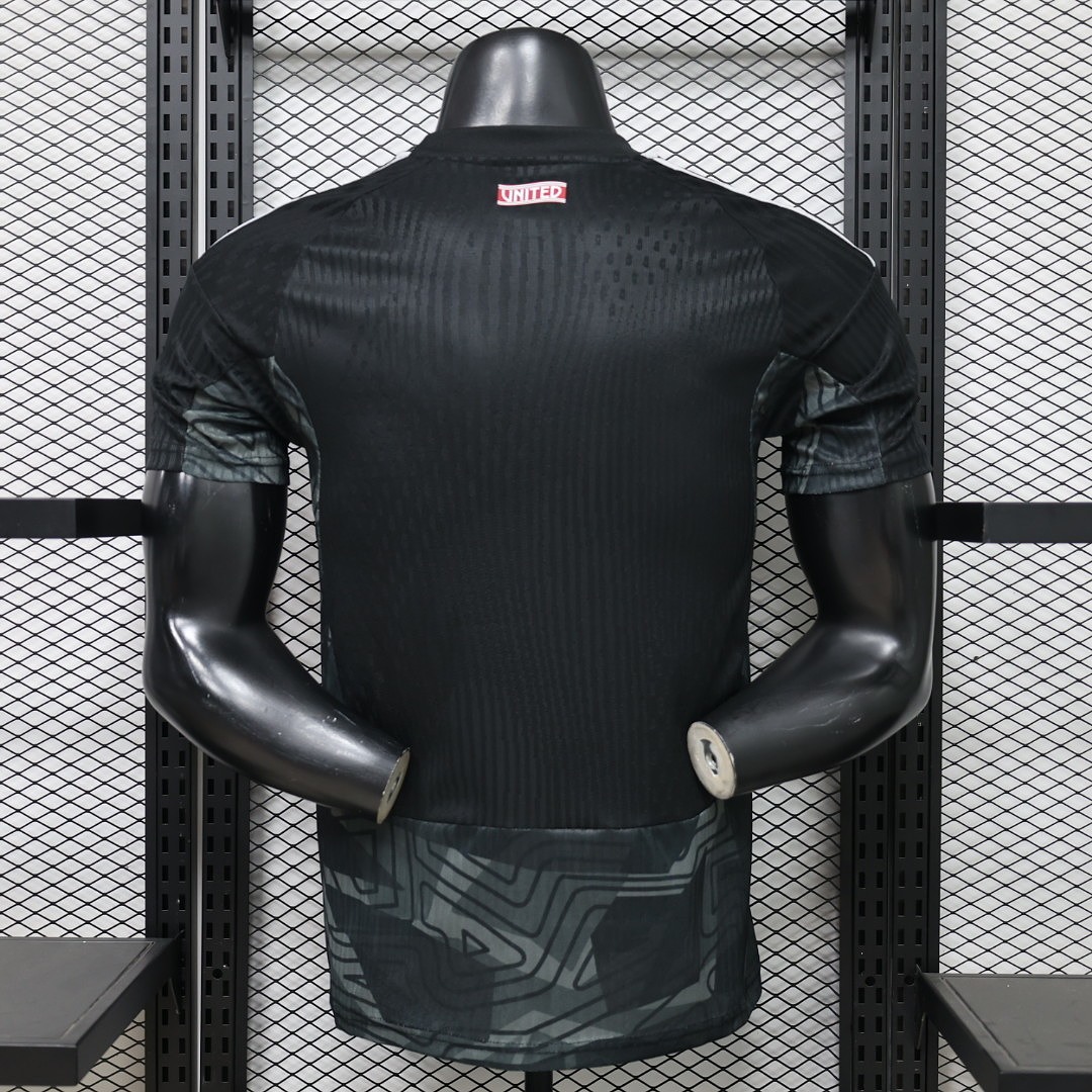 2026-27 Manchester United GK Black Jersey
