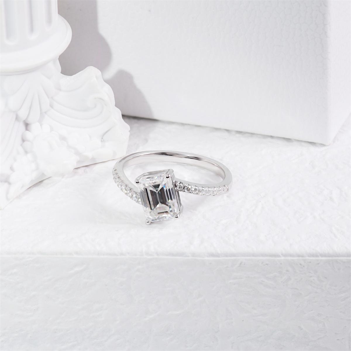 Delzzad 2ct Sparkling Step Cut Engagement Ring Wedding Band Synthetic Moissanite S925 Ring Band Jewelry Perfect Birthday Engagement Wedding Anniversary Gift