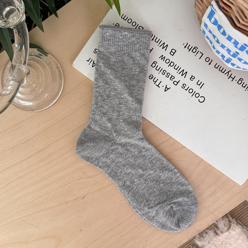 Blossom Twist Hair Clip: Effortless Floral Elegance for Every Look