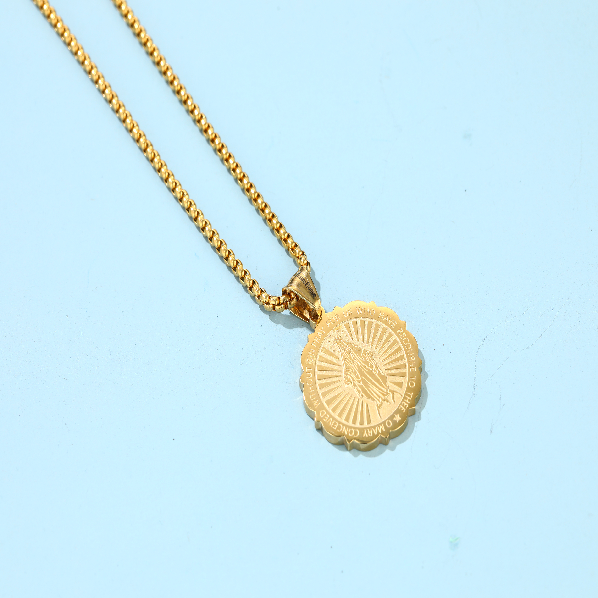 ChainsHouse Virgin Mary Gold Necklace for Men/Women Miraculous Medal Necklace Mary Mother of God Pendant Mother Mary Necklace for Women Christian Jewelry Medallion Holy Mary Charm