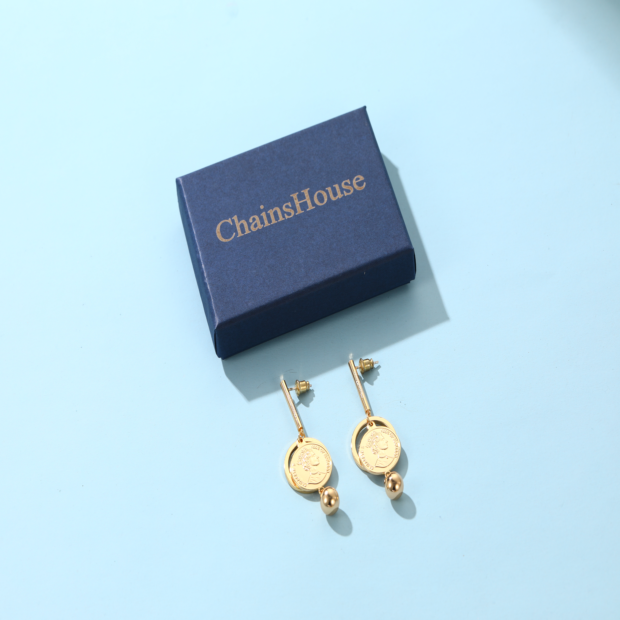 ChainsHouse Gold Earrings Elizabeth Portrait Hoop Dangle Drop Disc Minimalist Women Jewelry Gift for Her
