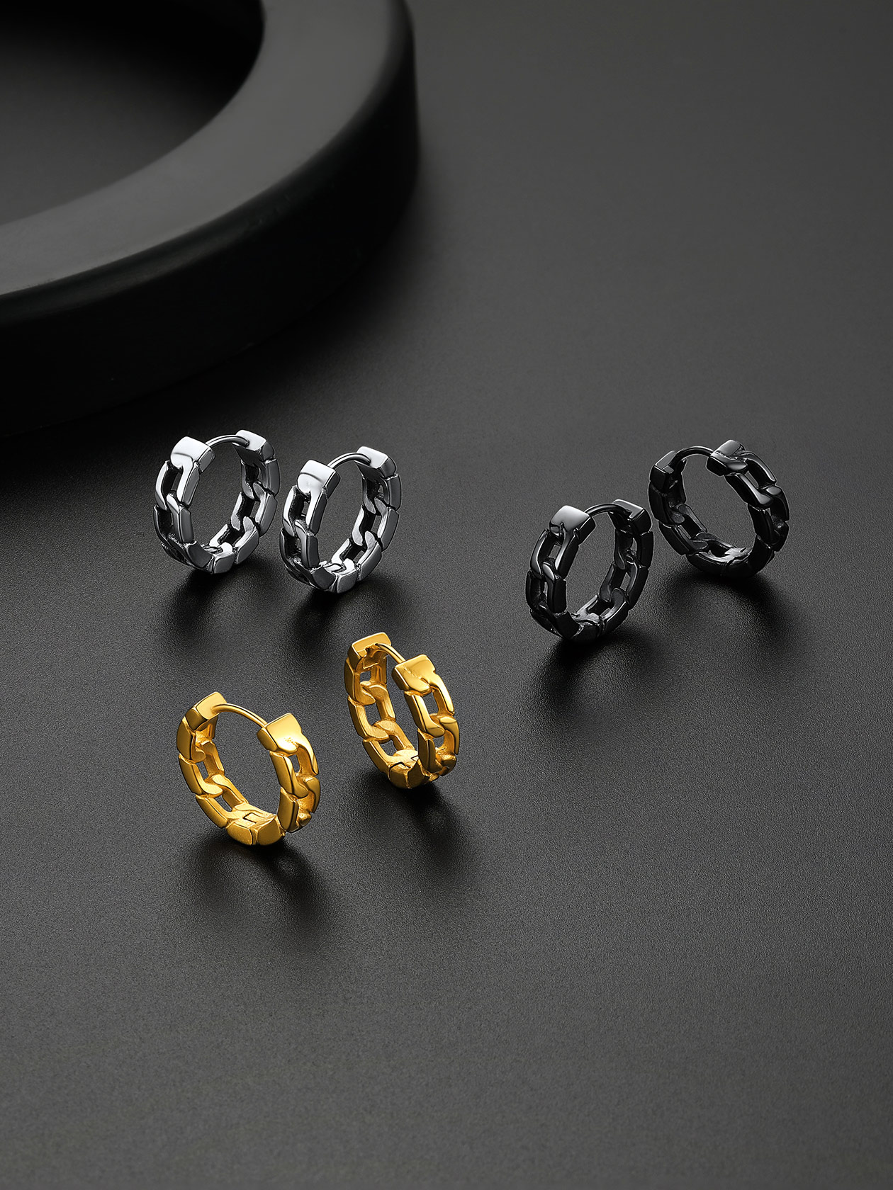 ChainsHouse Small Chunky Huggie Hoop Earrings for Men Women,Cuban Link Earrings Black/18K Gold Stainless Steel, Lightweight and Comfy Earrings, Come Gift Box