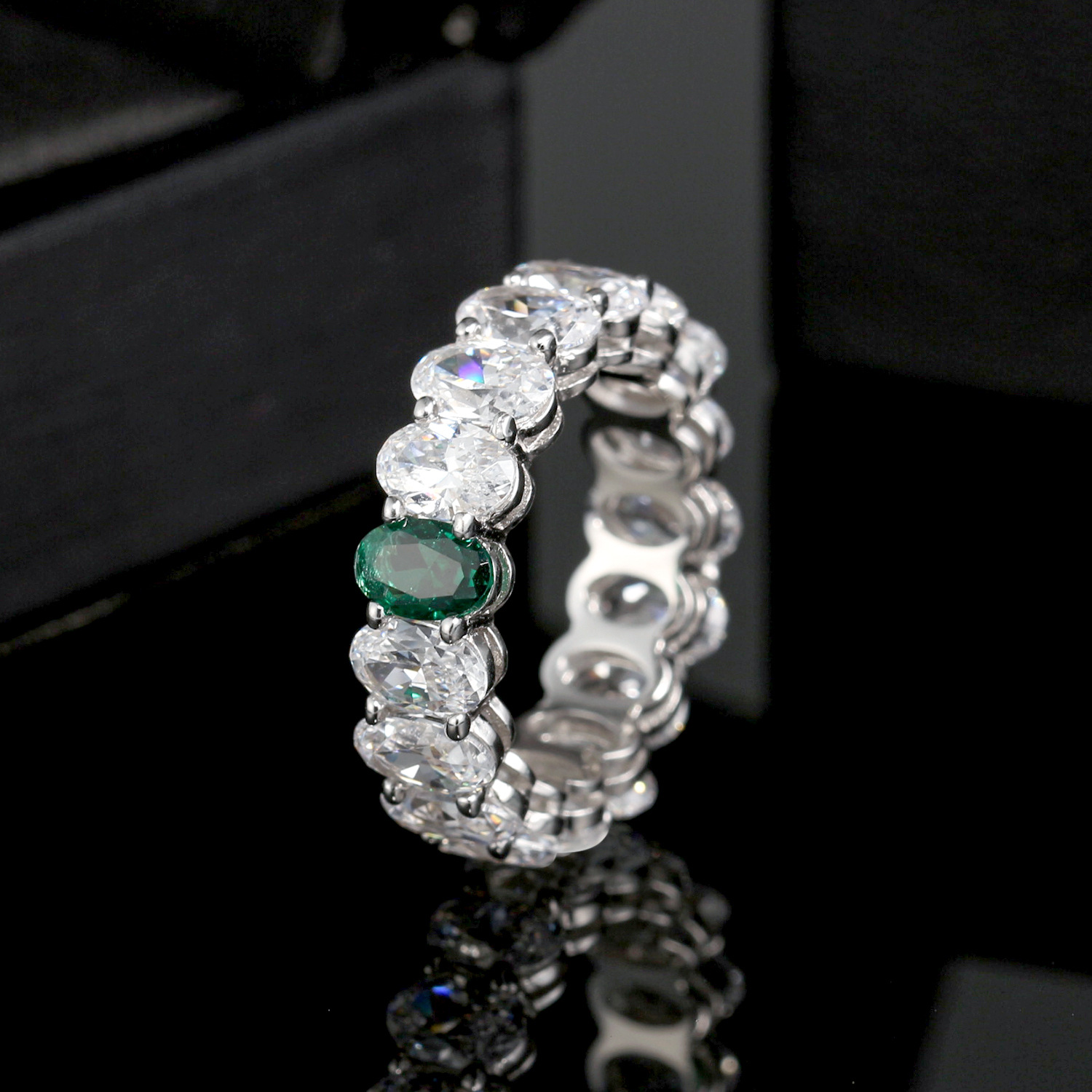 Emerald Green&Full Oval Cut White Gemstone Wedding Band-Sterling Silver-lornajewelry