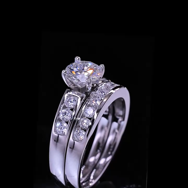 1Ct Moissanite Round Cut Wedding Ring Set