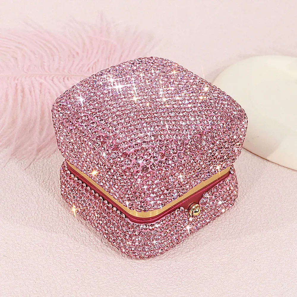 Lornajewelry Flip-top Velvet Diamond Ring Box