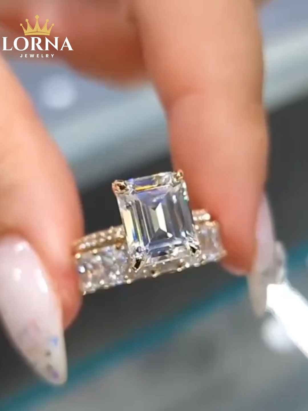 Gorgeous Emerald Cut Wedding Set For Women In Sterling Silver