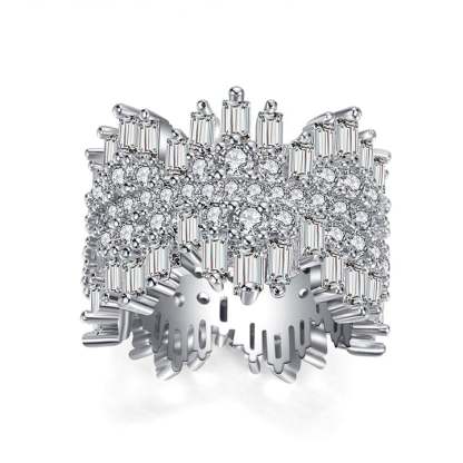 Luxury Irregular Multi-Cut Design Wedding Bandin Sterling Silver