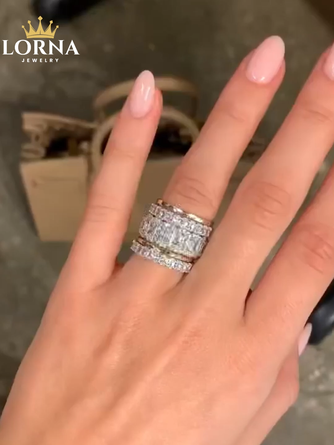 Gorgeous 5PC Cushion Cut Women's Wedding Band Set