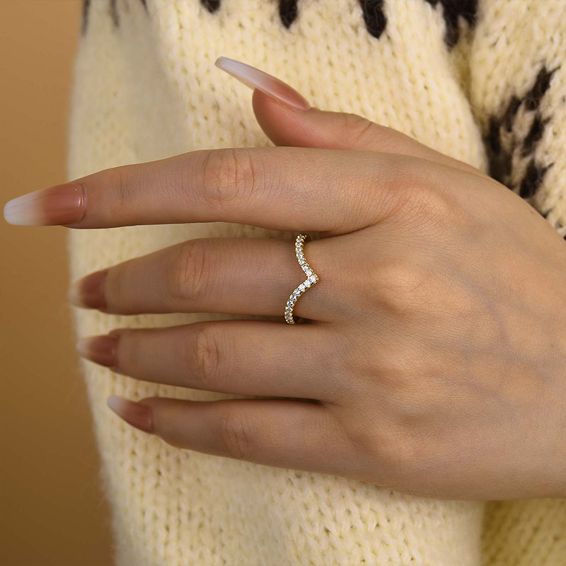 Enchanting V-shaped Design Full Wedding Band-Sterling Silver-lornajewelry