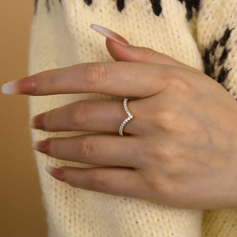 Enchanting V-shaped Design Full Wedding Band-Sterling Silver-lornajewelry