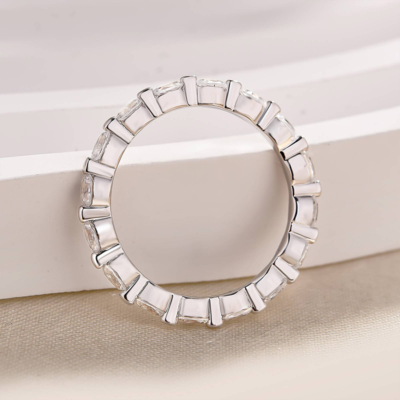 Classic Oval Cut Wedding Band Ring For Women In Sterling Silver-Sterling Silver-lornajewelry