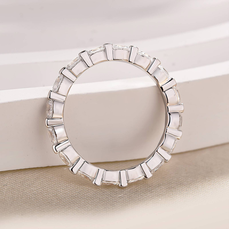 Classic Oval Cut Wedding Band Ring For Women In Sterling Silver-Sterling Silver-lornajewelry