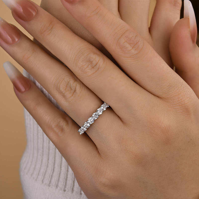 Classic Round Cut Women's Wedding Band In Sterling Silver-Sterling Silver-lornajewelry